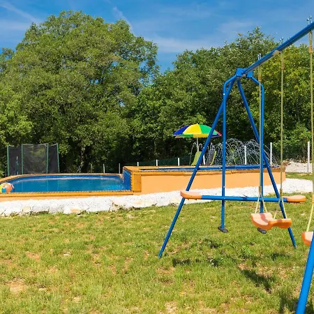 Дом отдыха Holiday Jelovci-2 Mofardini